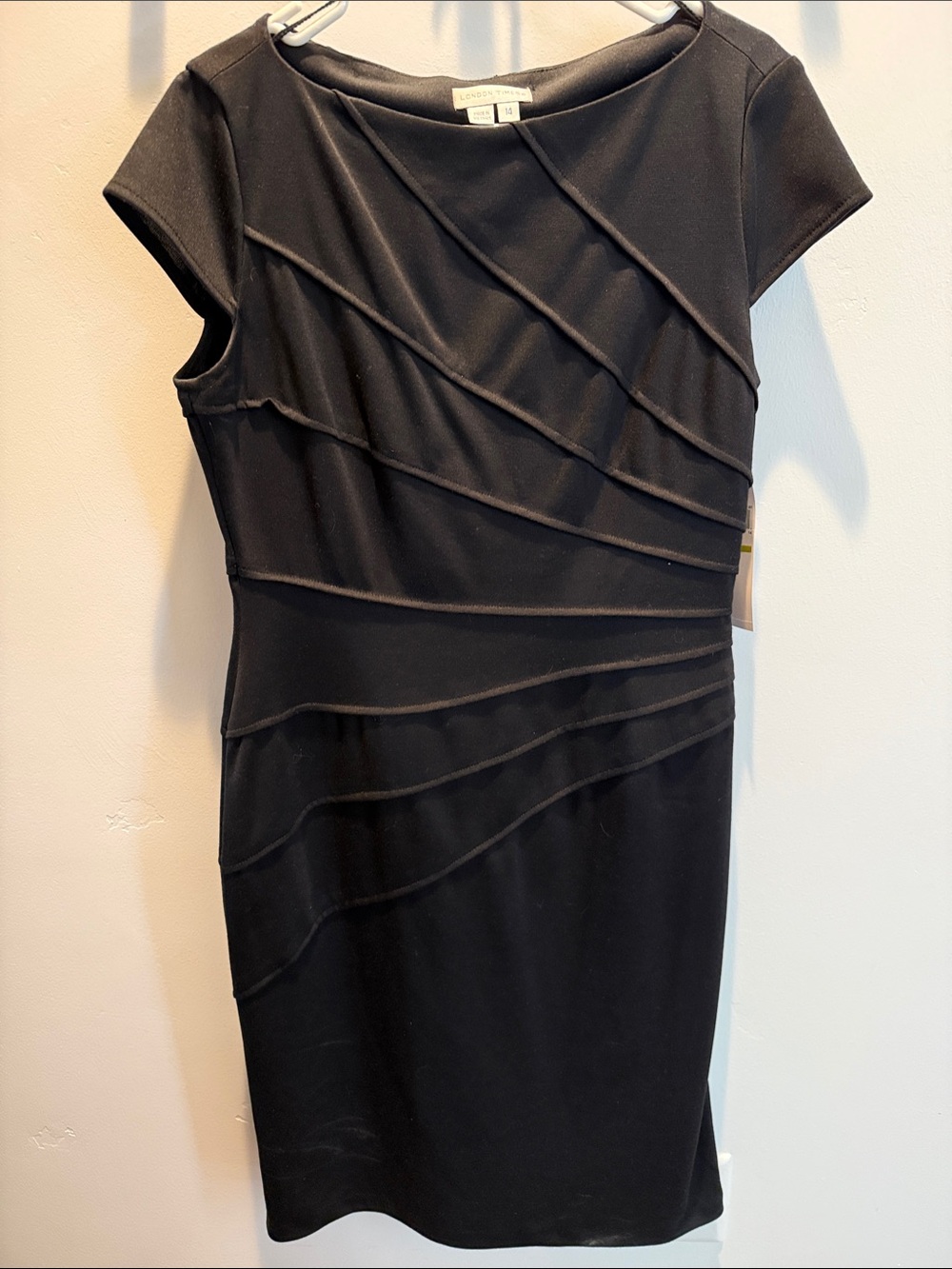 London Times Black Cap-Sleeve Midi Sheath Dress